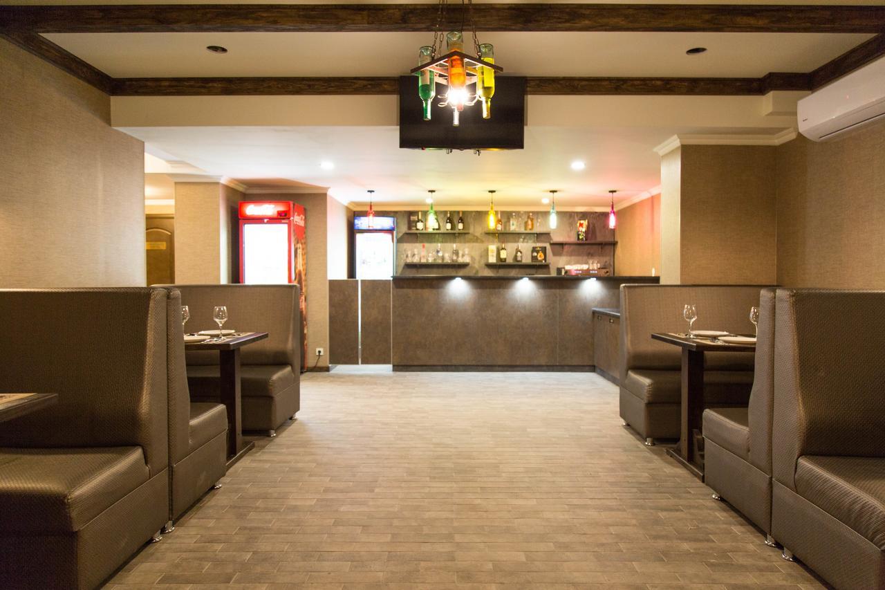 De'Mar Hotel Bişkek Dış mekan fotoğraf