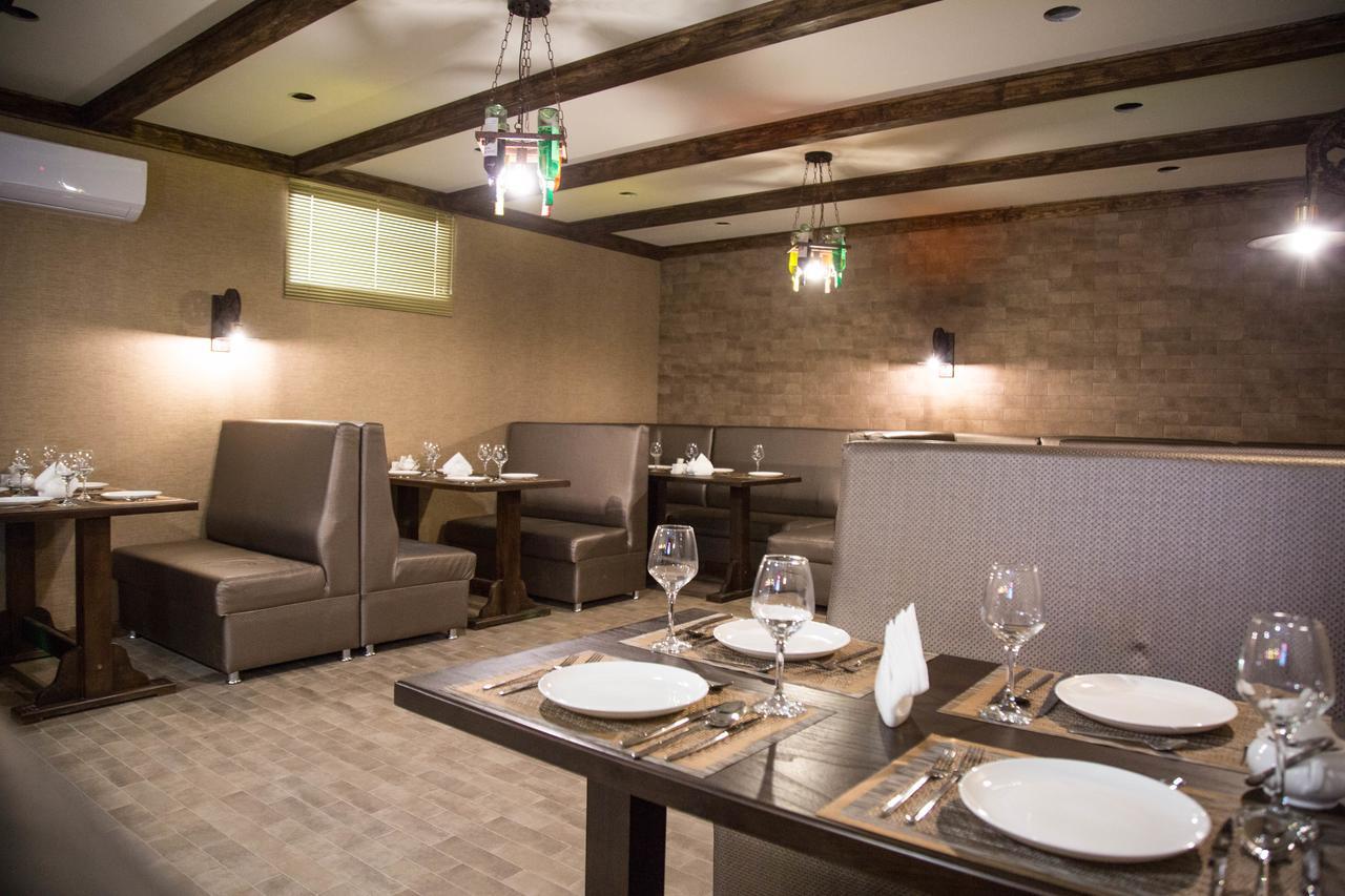 De'Mar Hotel Bişkek Dış mekan fotoğraf
