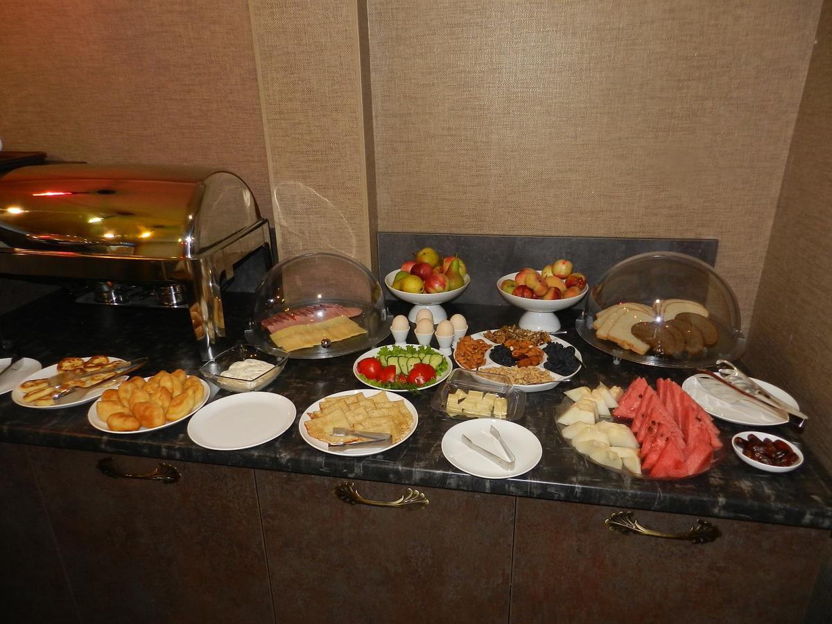 De'Mar Hotel Bişkek Dış mekan fotoğraf