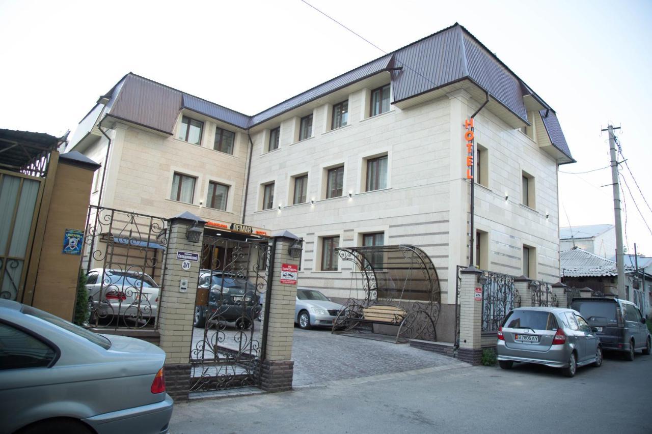 De'Mar Hotel Bişkek Dış mekan fotoğraf