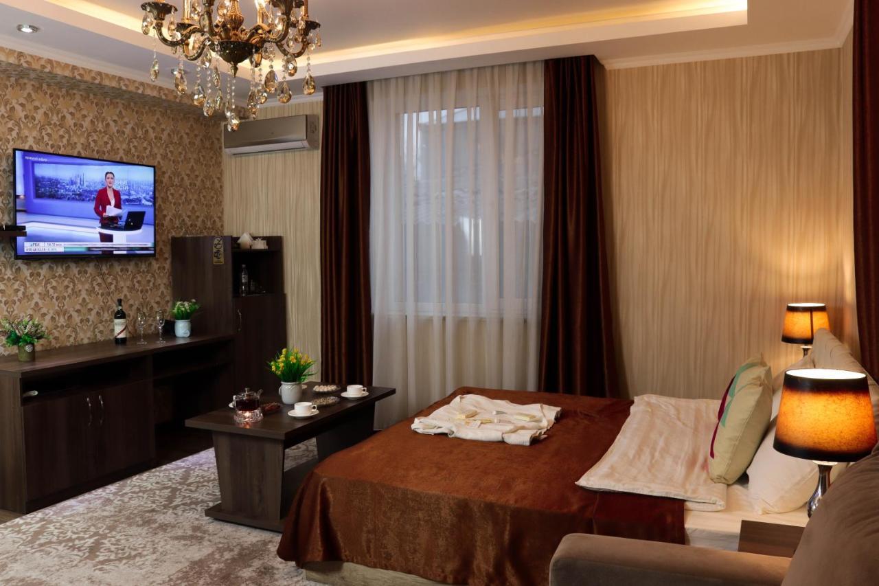 De'Mar Hotel Bişkek Dış mekan fotoğraf