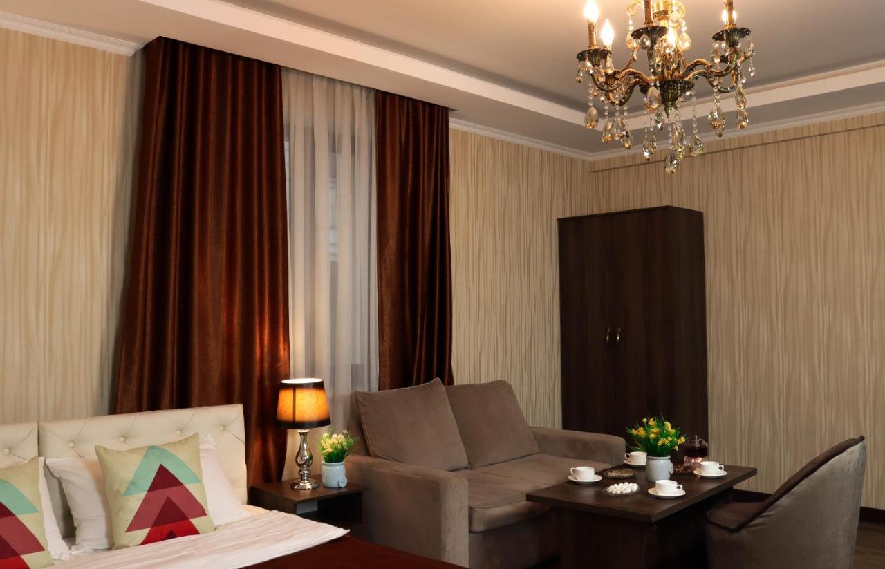 De'Mar Hotel Bişkek Dış mekan fotoğraf
